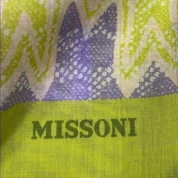HOST PIC MISSONI SARONG/SCARF/WRAP LARGE BEAUTIFUL SIGNATURE PRINT W/ FRINGE - Picture 6 of 9